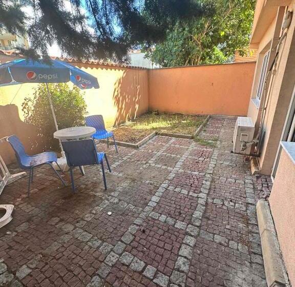 Апартаменты 2 Спальни, Lozenets Resort