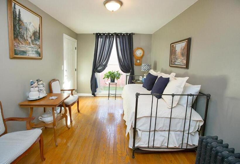 Люкс Deluxe Кровать Кинг, Market Street Inn