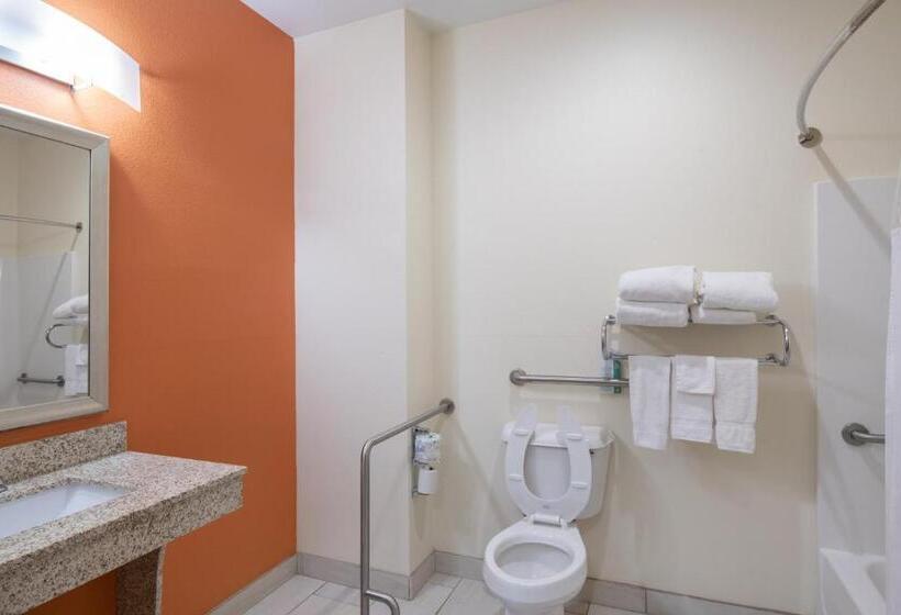 اتاق استاندارد برای معلولان, Home Away Kitchen Suites Enid