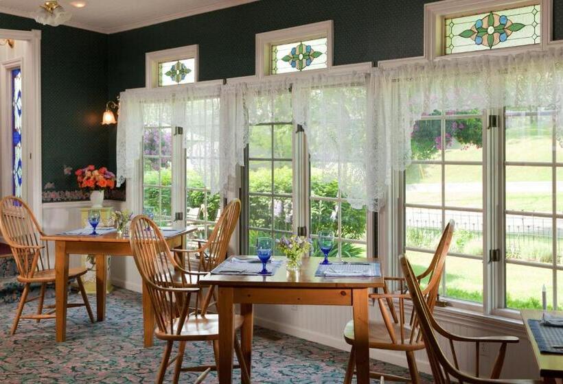 Люкс, Inn At The Park Bed And Breakfast
