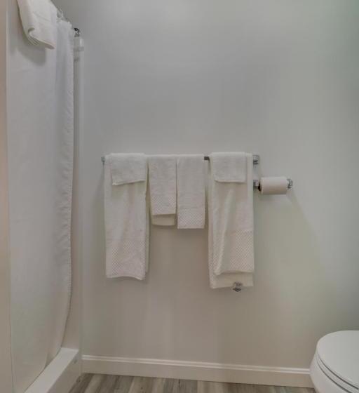 חדר אקונומי, Brookside Inn & Cottages