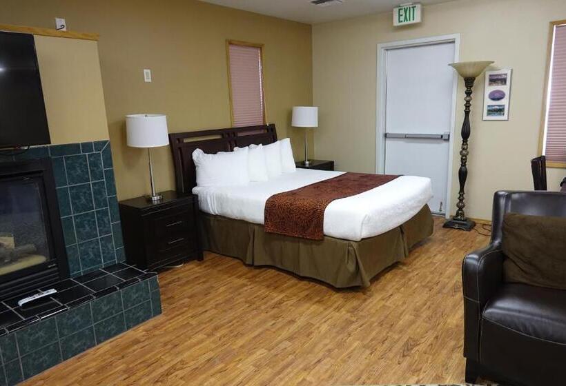 استوديو إدارى, Cowlitz River Lodge