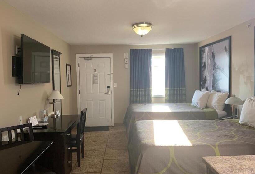 ２ダブルベッドのスタンダードルーム, Super 8 By Wyndham Fort Mcmurray