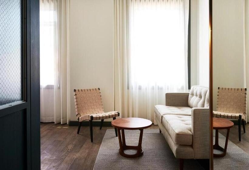 Quarto Estandar Cama King para Deficientes Físicos, The Robey, Chicago, A Member Of Design Hotels