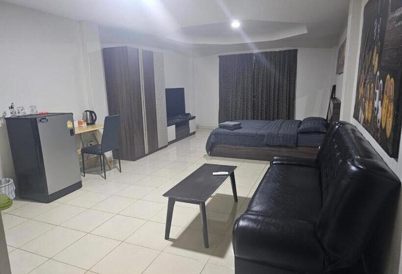 Номер Стандарт с Балконом, Cozy Guesthouse