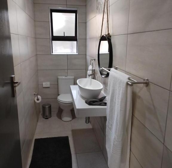 Номер Deluxe, Luyana Guesthouse