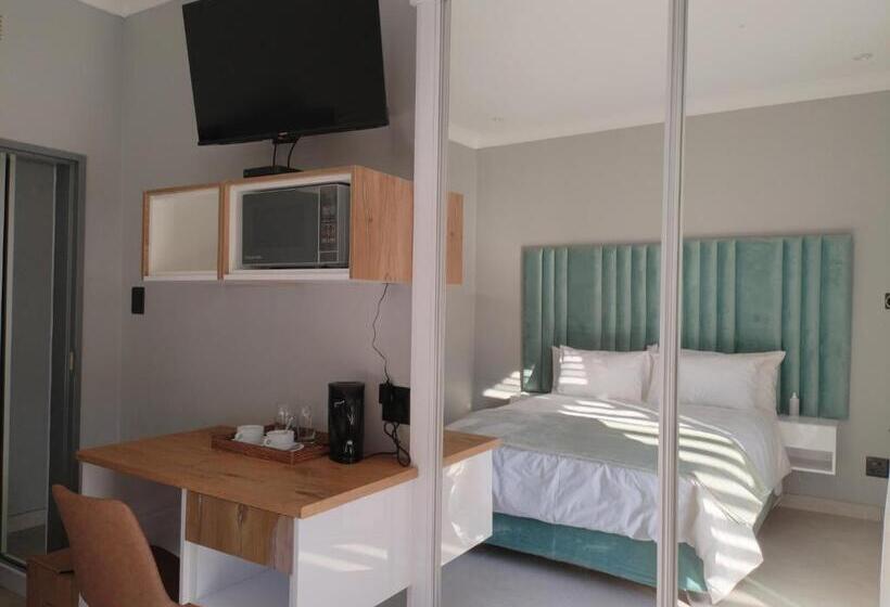 Номер Deluxe, Luyana Guesthouse