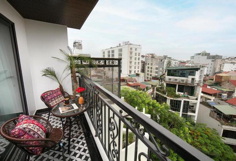 سوئیت با بالکن, Acoustic Premium Hotel & Spa