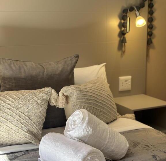 Номер Стандарт Вид на Сад, Accommodation Bedfordview   Hethersett Guesthouse