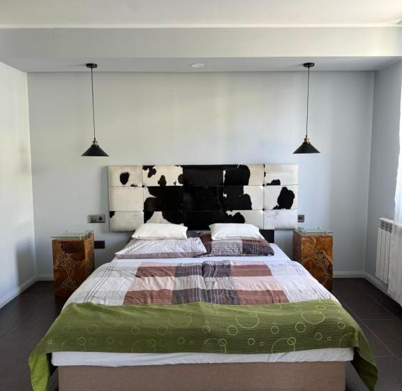 Quarto Estandar, The One Apartments