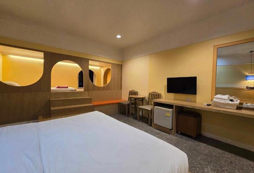 수피리어 패밀리 룸, Goldenland Hotel Chiangrai