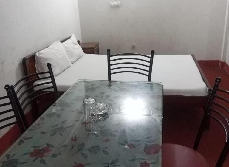 标准间, Al Habib Islamabad