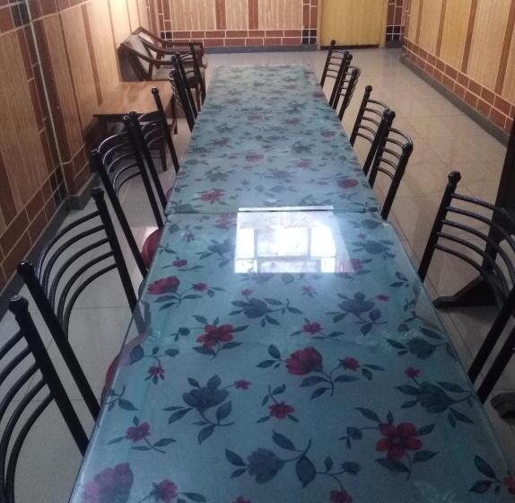 豪华单人间, Al Habib Islamabad
