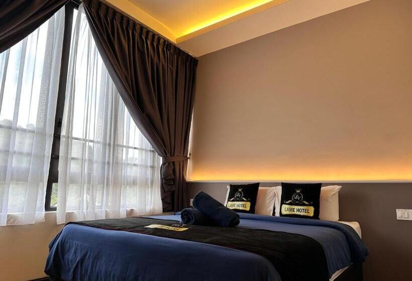 Номер Deluxe, Lavie At Centrum