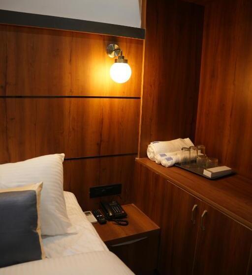 豪华房间, Sarvam Residency