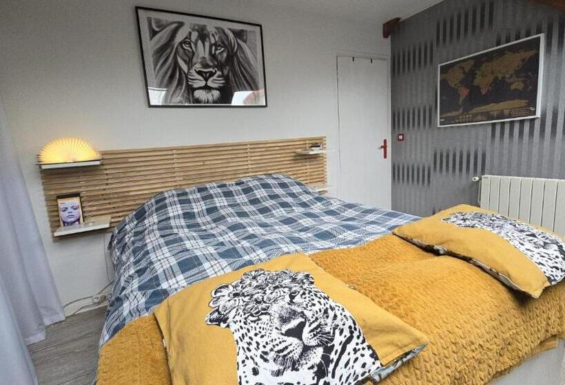 Студия Deluxe, Chambres Privées Avec Piscine Partagées Et Cuisine Partagée à 20 Minutes De Paris Et 40 Minutes De D
