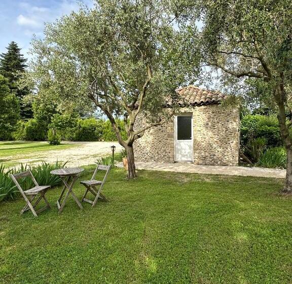 Quarto Estandar Vista Jardim, Maisonnette Indépendante Au Calme Avec Un Grand Jardin