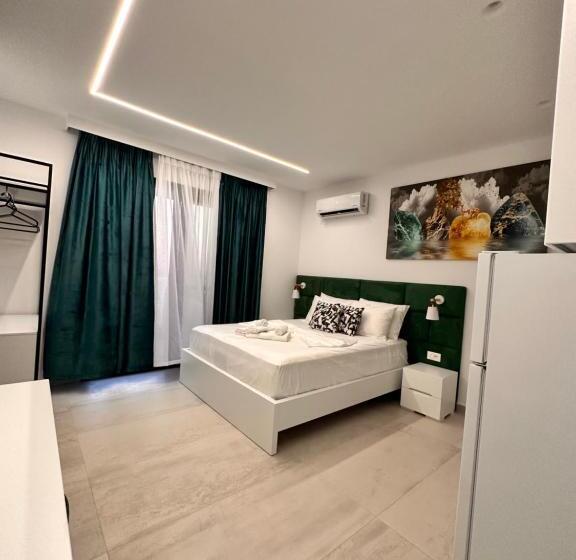 اتاق لوکس با چشم‌انداز دریا, Vila Mema