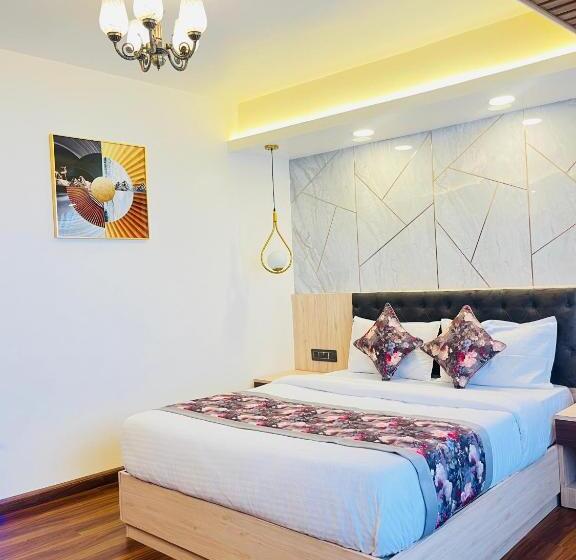디럭스 룸, Grg Luxury Broadway Boutique Hotel At Prime Location Mall Road Darjelling Near Mahakaal Temple