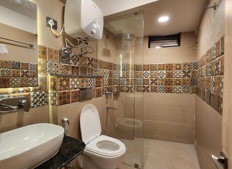 디럭스 룸, Grg Luxury Broadway Boutique Hotel At Prime Location Mall Road Darjelling Near Mahakaal Temple