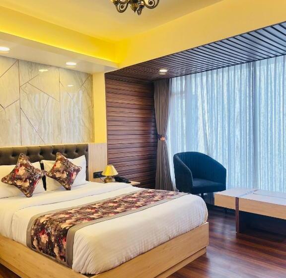 マウンテンビュースタンダードルーム, Grg Luxury Broadway Boutique Hotel At Prime Location Mall Road Darjelling Near Mahakaal Temple