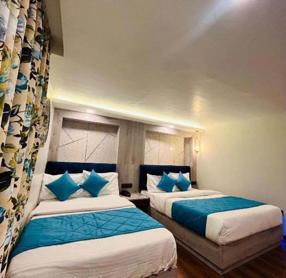 スイート（家族用）, Grg Luxury Broadway Boutique Hotel At Prime Location Mall Road Darjelling Near Mahakaal Temple