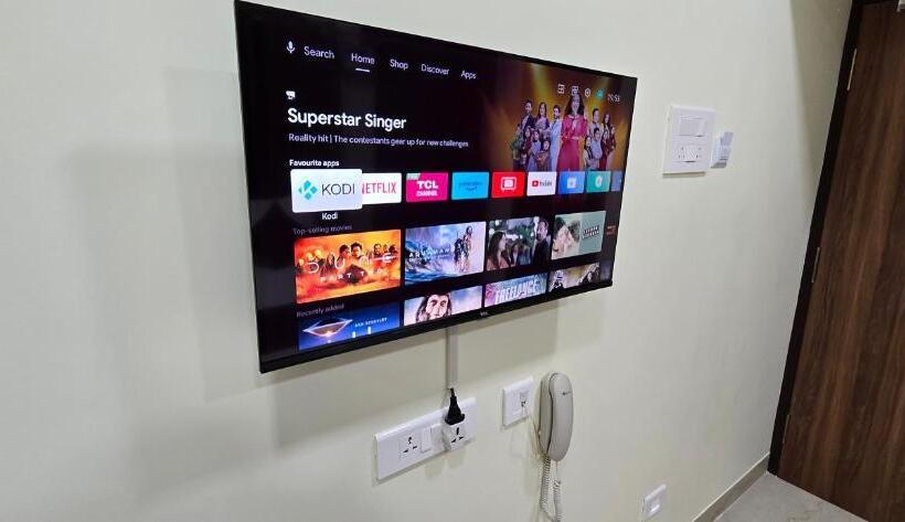 اتاق لوکس با تخت بزرگ, Nj Residency