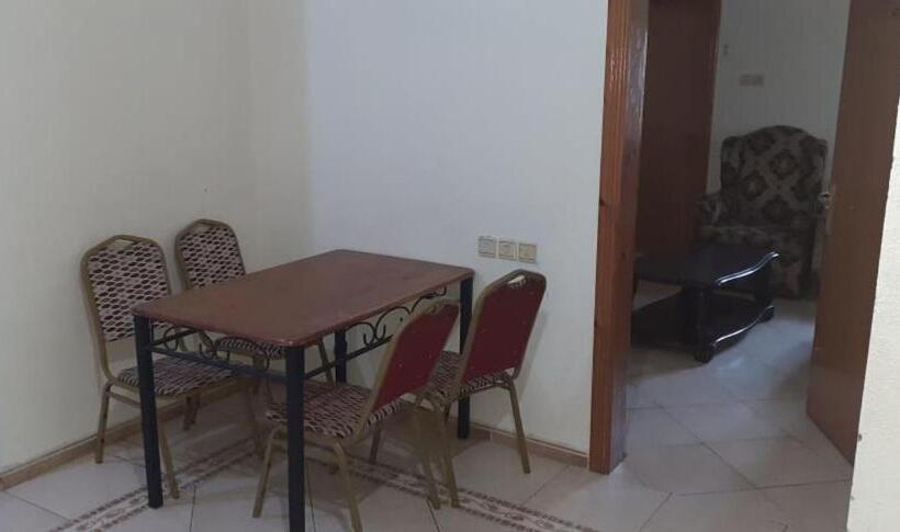 דירת שני חדרים, ليالي السامر للشقق المخدومة