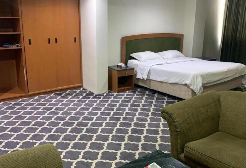 Семейный Номер, Al Aziziyah Hotel And Suites