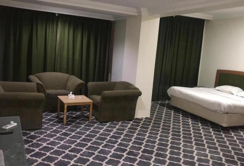 Семейное Студио, Al Aziziyah Hotel And Suites