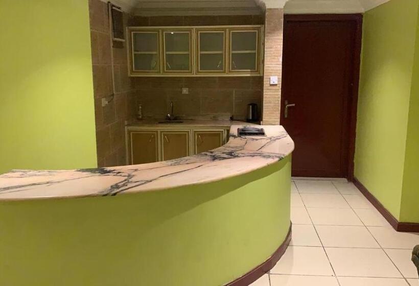 Люкс 2 Спальни, Al Aziziyah Hotel And Suites