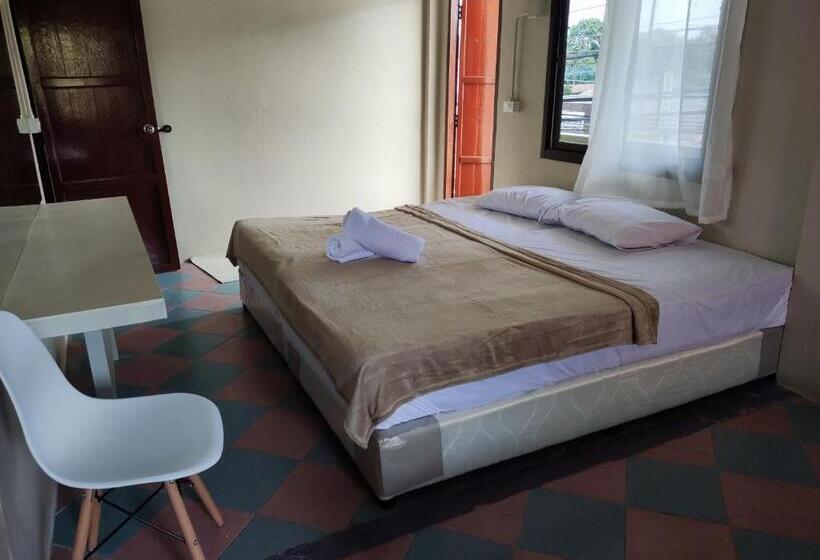 Номер Deluxe, Sea Tong