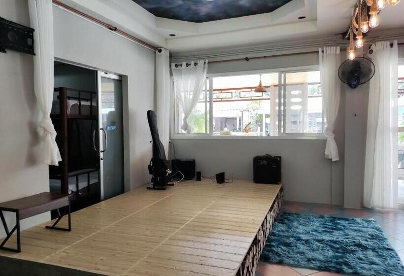Номер Deluxe, Sea Tong