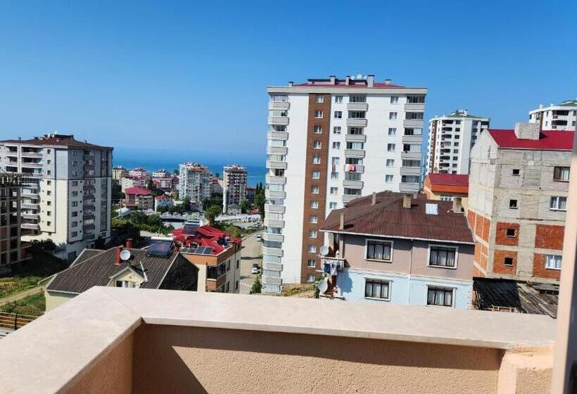 Quarto Deluxe com Sacada, Ferah Residence