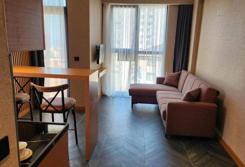 Quarto Deluxe com Sacada, Ferah Residence
