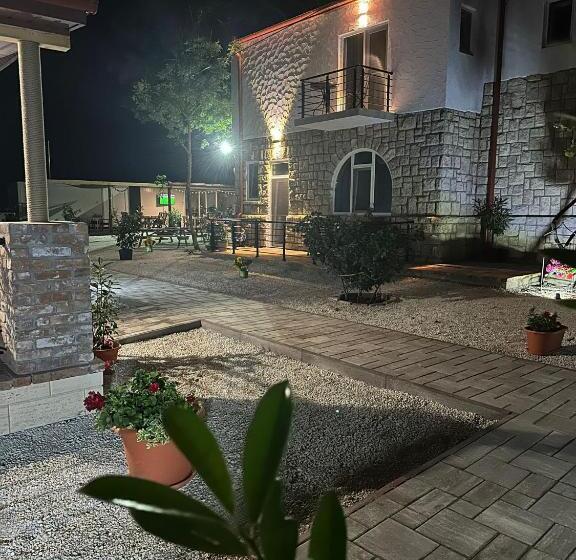 스탠다드 트리플 발코니 룸, Halta Pescăruş Accommodation
