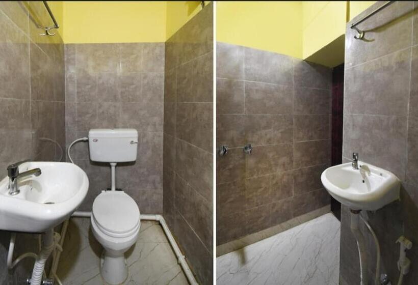 Номер Deluxe, Heritage Inn Howrah Railway Station