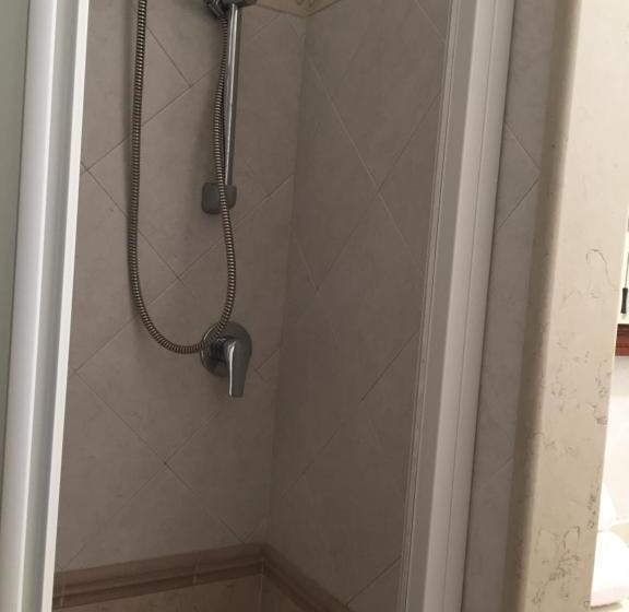 Четырехместный Номер Стандарт, Rooms Villa Bergamo Airport