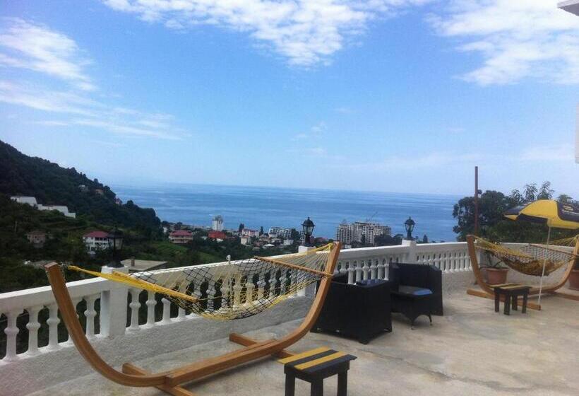 سوییت جونیور, Livada