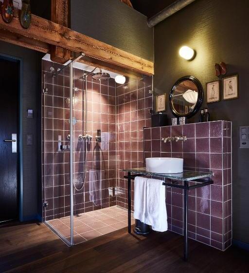 Полулюкс, Boutique Hotel Spedition A Member Of Design Hotels