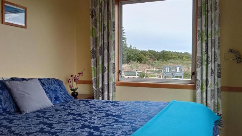 带海景的标准房, Surat Bay Lodge By The Sea/backpackers Hostel