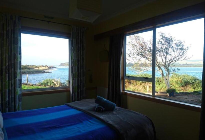 带海景的标准房, Surat Bay Lodge By The Sea/backpackers Hostel