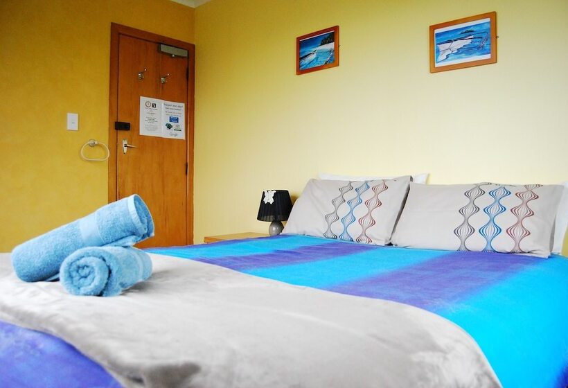 带海景的标准房, Surat Bay Lodge By The Sea/backpackers Hostel