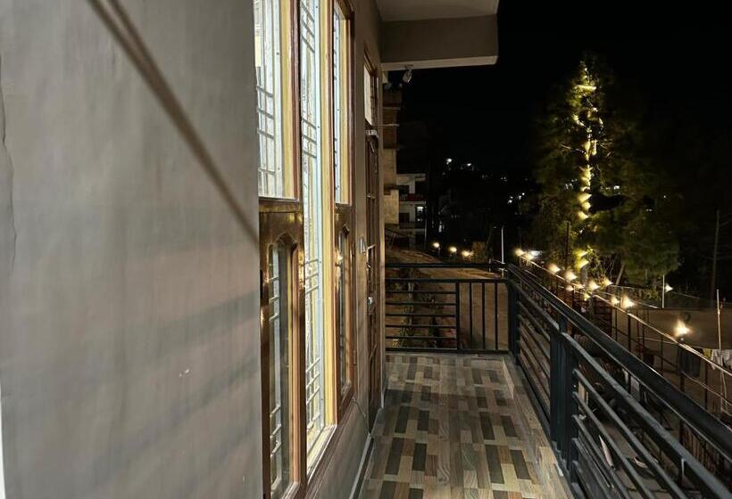 스탠다드 룸, House Of Lights