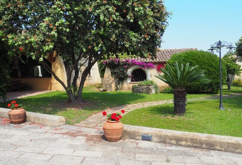 スーペリアトリプルルーム, Il Borghetto Beach Club Resort
