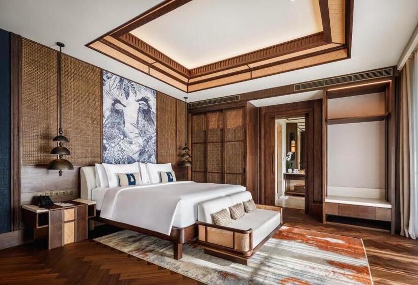Люкс Вид на Море, The Meru Sanur