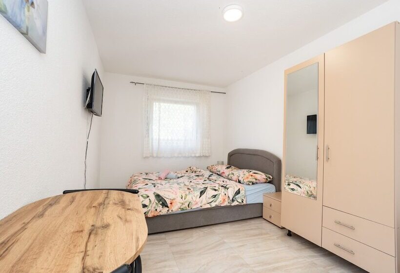 Апартаменты 1 Спальня, Guest House Stipanovi Dvori