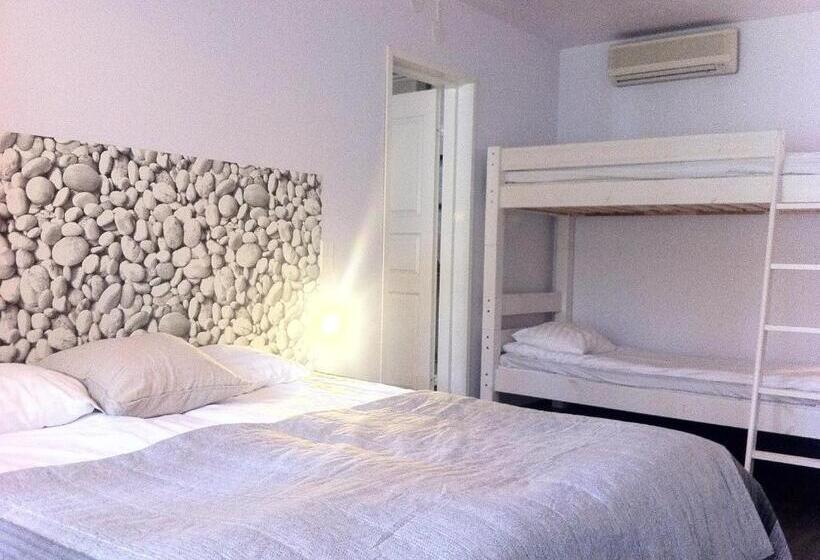 Quarto Familiar, Ukko