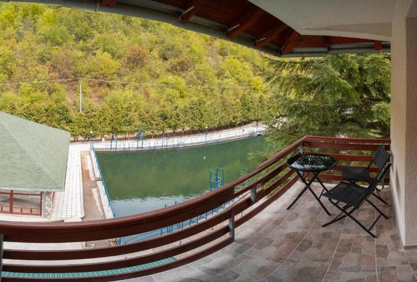 Standardzimmer Bergblick, Ramallah Resort