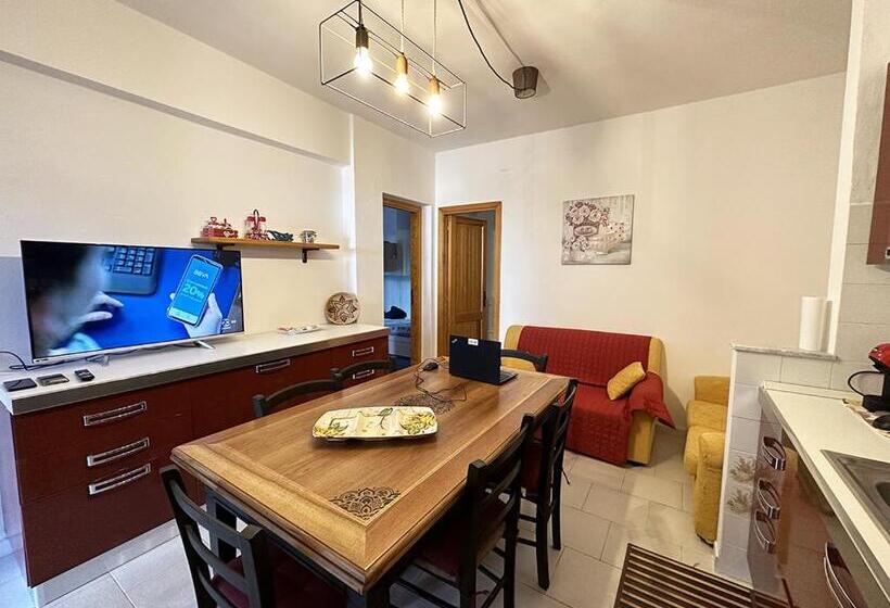 2침실 아파트 정원 전망, Appartamento A Sottotorre, Calasetta C300